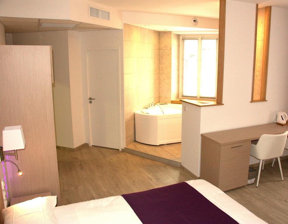 Hotel Terranostra Tarascon-sur-Ariège Δωμάτιο φωτογραφία